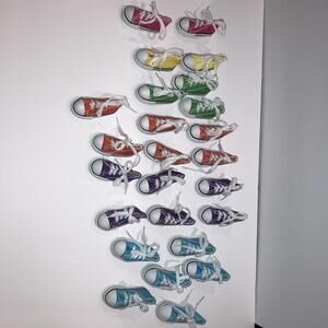 (25) NEW MINI SNEAKER BIRD TOY parrot craft cage craft toy party favor Keychain